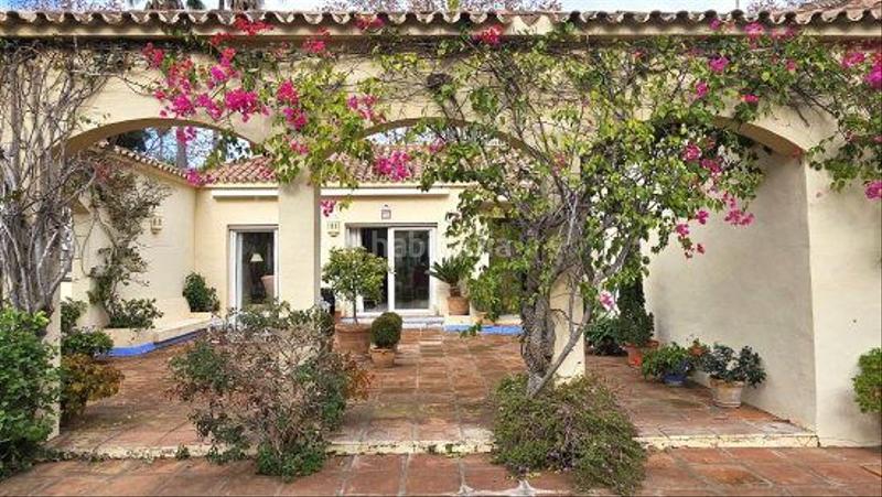 Foto dc2370d1-3119-4429-871a-bf6b34352afd. Xalet amb calefacció aparcament piscina a Sotogrande alto Sotogrande