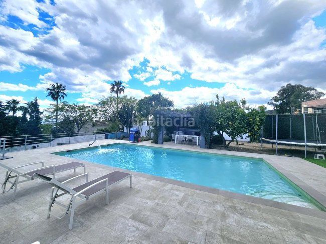 Foto cfc646c1-96bf-43e1-acac-221fb2e87d44. Xalet amb piscina a Torreguadiaro-San Diego Sotogrande