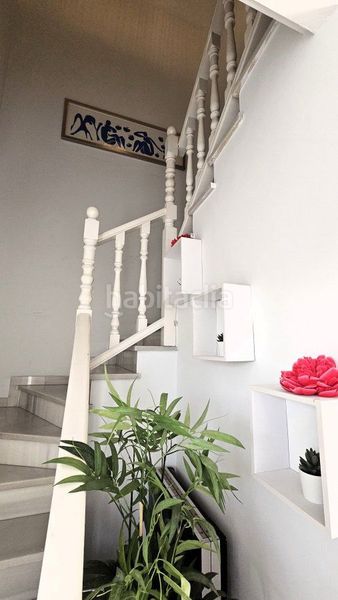 Foto b9f7bf16-c4f0-4ef4-91c8-3c0f31d61dbf. Casa amb aparcament a San Enrique-Guadiaro-Pueblo Nuevo Sotogrande