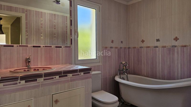 Foto bb7ade9f-deca-4749-8dcf-a32c89a8085f. Casa adossada amb calefacció aparcament piscina a La Alcaidesa