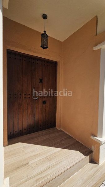 Foto da37063f-0557-4b18-8803-2b2cf8586c46. Casa adossada amb calefacció aparcament piscina a La Alcaidesa