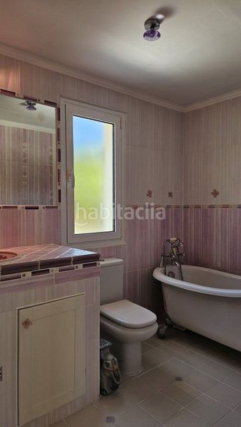 Foto df6f83f6-1a5b-45af-9422-e3d5c4fcf026. Casa adossada amb calefacció aparcament piscina a La Alcaidesa
