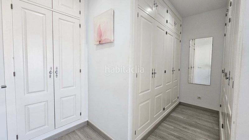 Foto 669ec10d-76c9-4329-af41-4875530bd2ec. Apartament amb calefacció aparcament piscina a La Alcaidesa