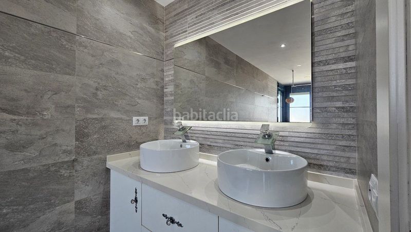Foto e2a447f1-60c2-4fd8-ad19-15d80cd72e5a. Apartament amb calefacció aparcament piscina a La Alcaidesa