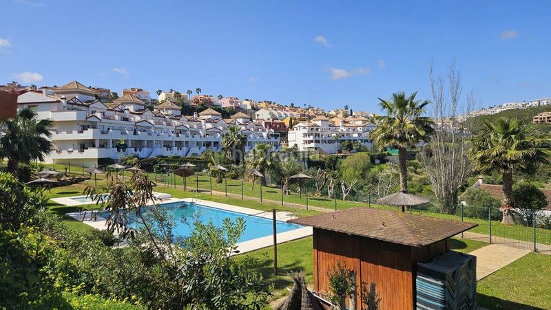 Foto ee038825-f732-4771-a569-8b62f1ea1fd5. Apartament amb calefacció aparcament piscina a La Alcaidesa