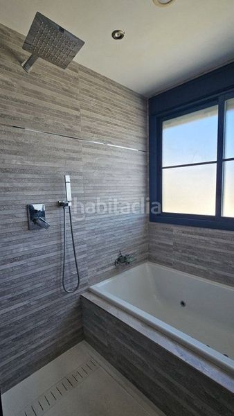 Foto ee661518-a61c-47e0-9122-e57cc0e1a6f5. Apartament amb calefacció aparcament piscina a La Alcaidesa