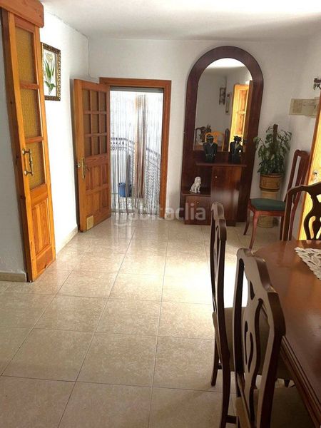 Foto 36c79fa8-597b-40ef-a1fa-20582f9c9316. Casa amb aparcament a Gaucín