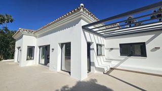Chalet à Sotogrande Costa. Villa en venta en sotogrande costa, 5 dormitorios.