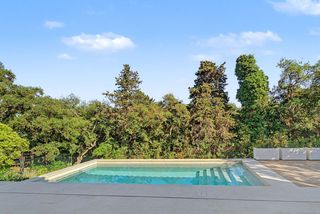 Chalet in Sotogrande Costa. Villa en venta en sotogrande costa, 5 dormitorios.