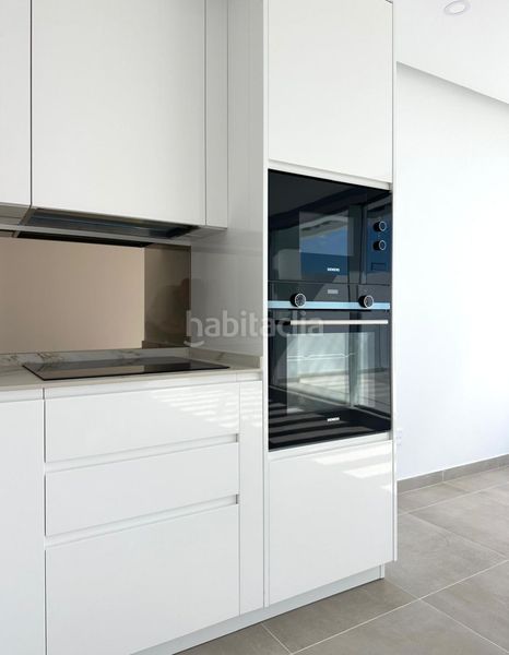 Foto 87f0a5ff-4119-4ae0-97ac-d08243869141. Apartament amb calefacció aparcament piscina a La Alcaidesa