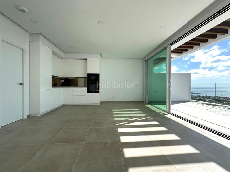 Foto 8c865dfa-d4a9-4535-962a-07e09ad16412. Apartament amb calefacció aparcament piscina a La Alcaidesa