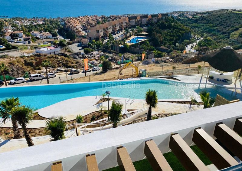 Foto 9310e7cc-4732-4238-aa8b-b19dc1f6e0b7. Apartament amb calefacció aparcament piscina a La Alcaidesa