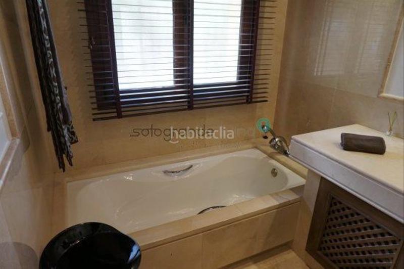 Foto 16551cc3-33c7-4ad2-a9b6-7533c92a42ee. Apartment with heating parking pool in Sotogrande alto Sotogrande