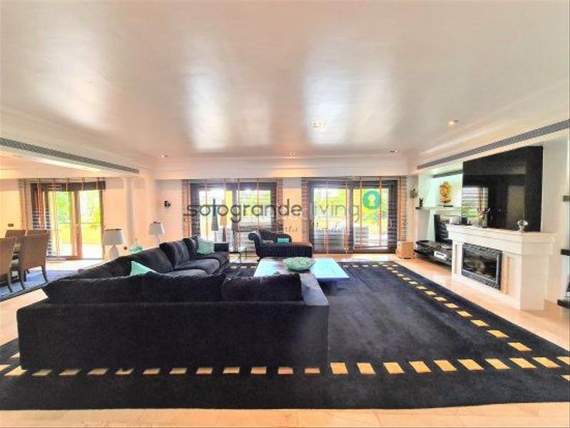 Foto 29fac2af-f4d4-4629-bc44-fffa9cb8fd0e. Apartment with heating parking pool in Sotogrande alto Sotogrande