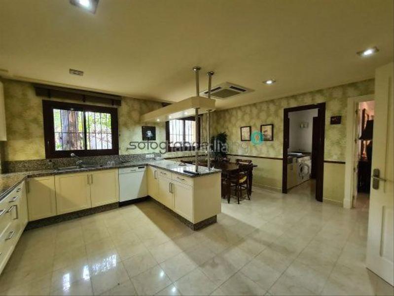 Foto 2a5c1357-e17f-40d7-8c42-25251a9332f8. Apartment with heating parking pool in Sotogrande alto Sotogrande