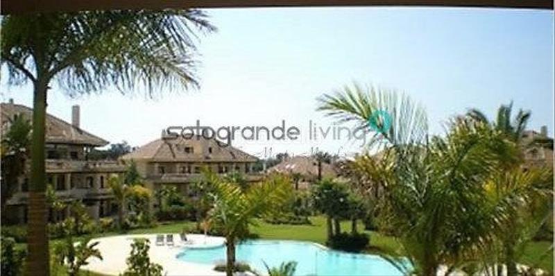 Foto 36cc13ed-cd13-4ed4-8704-ad528adc9884. Apartment with heating parking pool in Sotogrande alto Sotogrande