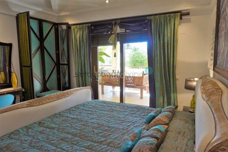 Foto 4c6dbcee-7d67-4336-8789-467b6b6e9317. Apartment with heating parking pool in Sotogrande alto Sotogrande