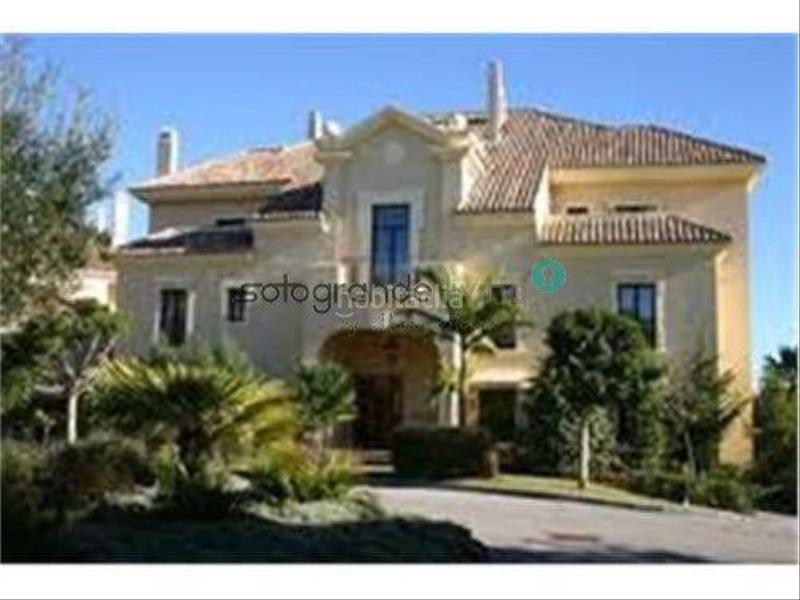 Foto 840ec29b-d63b-4baa-bf9b-dc915d838eaf. Apartment with heating parking pool in Sotogrande alto Sotogrande
