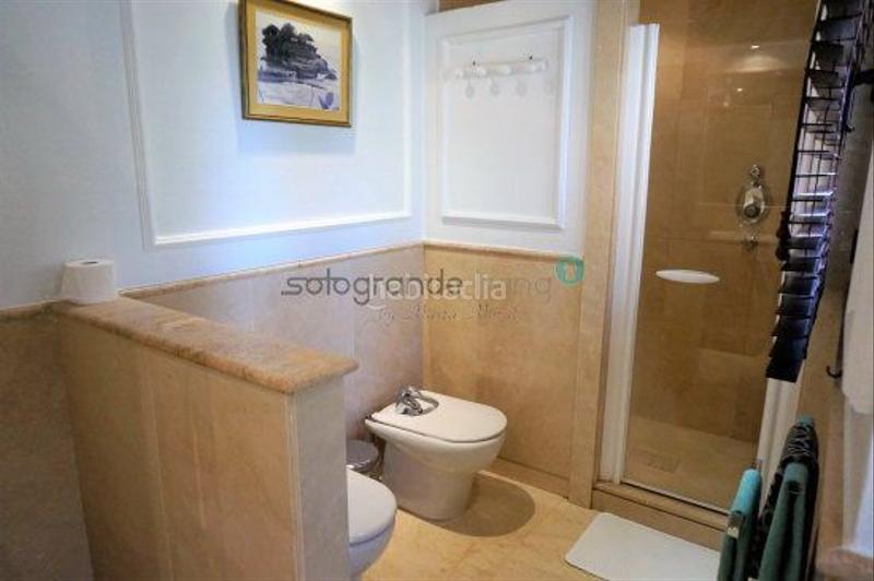 Foto 8baa9659-44b1-44dd-bece-92df775d8631. Apartment with heating parking pool in Sotogrande alto Sotogrande