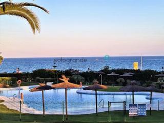 Appartement à El Castillo. Apartamento en venta en la duquesa, 2 dormitorios.
