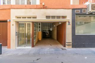 Autoparkplatz  Calle de berenguel 37. Garaje doble en calle berenguel