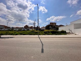 Terreny residencial  Calle calle surius. Magnífico solar en vial de churriana de la vega