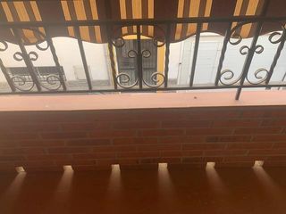 Pis a San Antón. Piso en armilla de cuatro dormitorios