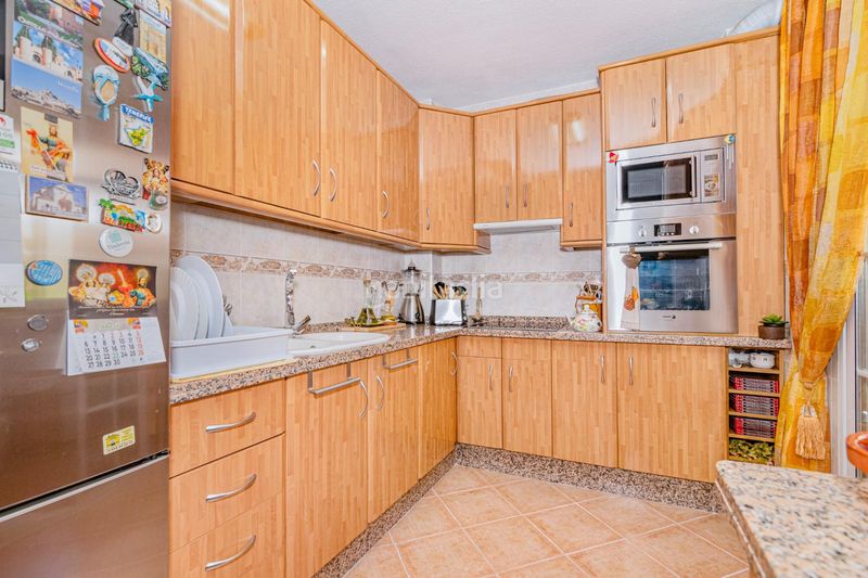 Foto 80a4303c-54d4-44d9-a552-a095b533abfe. Casa a schiera con parcheggio in Belicena Vegas del Genil