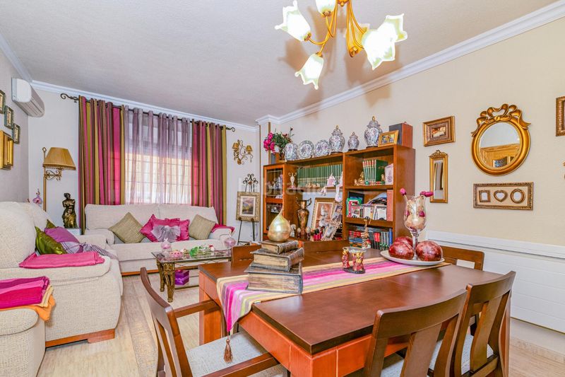 Foto b8a1936d-e139-4ca2-966c-8177e287bbd3. Casa a schiera con parcheggio in Belicena Vegas del Genil