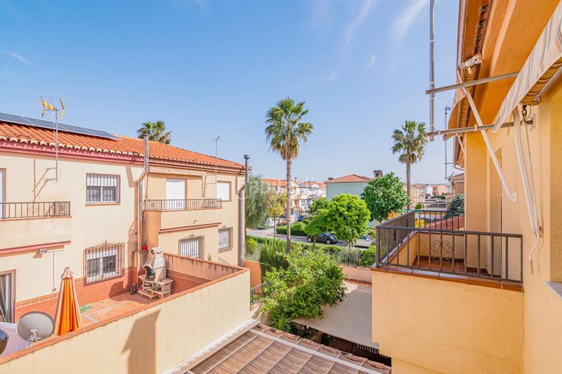 Foto f1a0df1f-3e8e-478c-906f-99bec278071f. Casa a schiera con parcheggio in Belicena Vegas del Genil