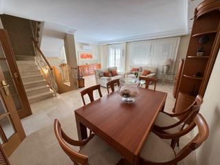 Affitto Casa a schiera  Calle pintor cerezo moreno. Estupenda vivienda adosada en el bulevar