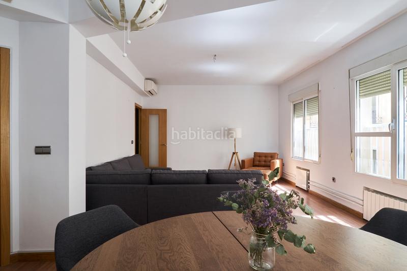 Foto 319e5751-afad-4122-8511-eeb64e8eed63. Piso en plaza de la constitución 10 centro, plaza constitución, para entrar sin reformas en Jaén