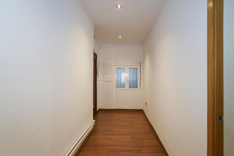 Foto 961e2184-751a-4c12-8aee-38dc60fb5008. Piso en plaza de la constitución 10 centro, plaza constitución, para entrar sin reformas en Jaén