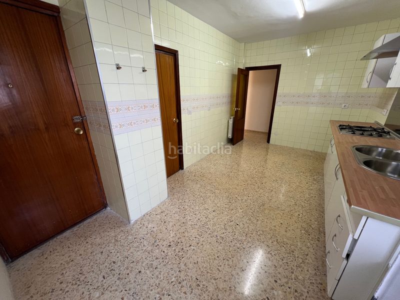 Foto 534043e9-d90e-4395-905f-62c593010f2f. Pis amb calefacció a Hospital Jaén