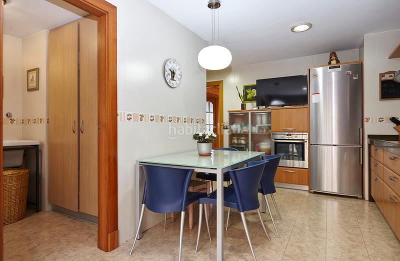 Foto 460f7dbb-bbb6-444a-bace-706e683ad67a. Casa adossada amb calefacció aparcament a Renfe - Bulevar 1ª y 2ª Fase Jaén