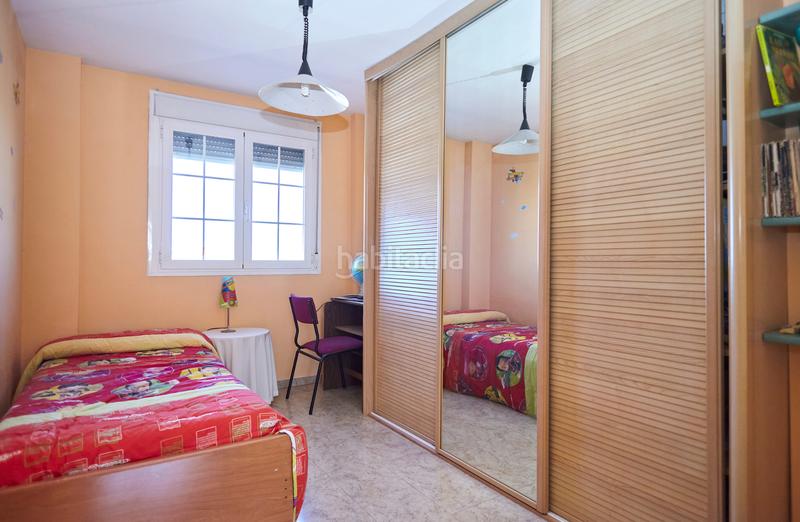 Foto eb7ddbf5-7f9a-424e-8732-5cd446de4eb6. Casa adossada amb calefacció aparcament a Renfe - Bulevar 1ª y 2ª Fase Jaén