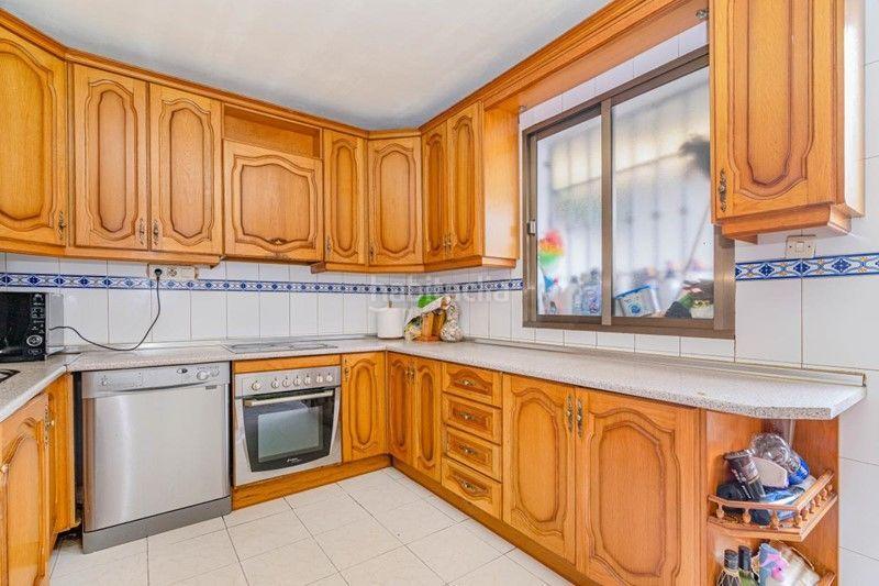 Foto 2b64db48-f707-4a06-afe5-8ec2771a8537. Casa amb calefacció a Albolote