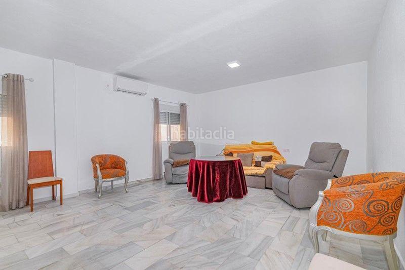 Foto 41549c62-a8c7-4596-bd30-031b2aacbb6e. Casa amb calefacció a Albolote