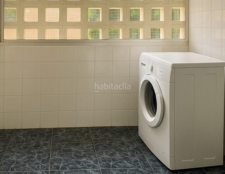 Foto ab92a2e7-446c-4c35-8f59-a1d2f3e8c644. Piso en Maracena