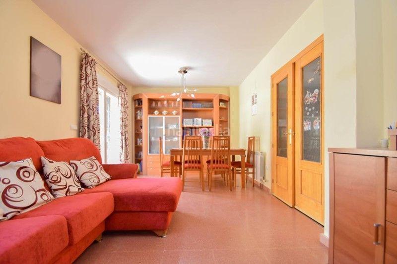 Foto 41cc9489-783c-4f4e-bcfa-6adab9699856. Casa amb calefacció aparcament a Polideportivo Alhendín