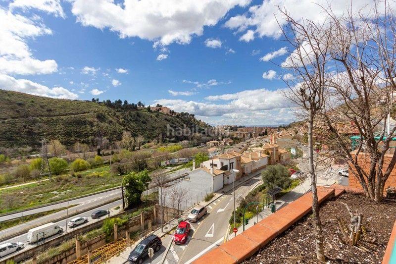 Foto 1342b4cb-c876-4dee-9147-902367ee53ac. Flat in Crta. De la Sierra Granada