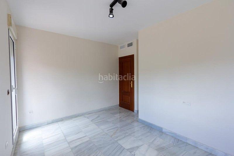 Foto 215e58cf-918b-4120-ac67-684e7cbcdf76. Flat in Crta. De la Sierra Granada