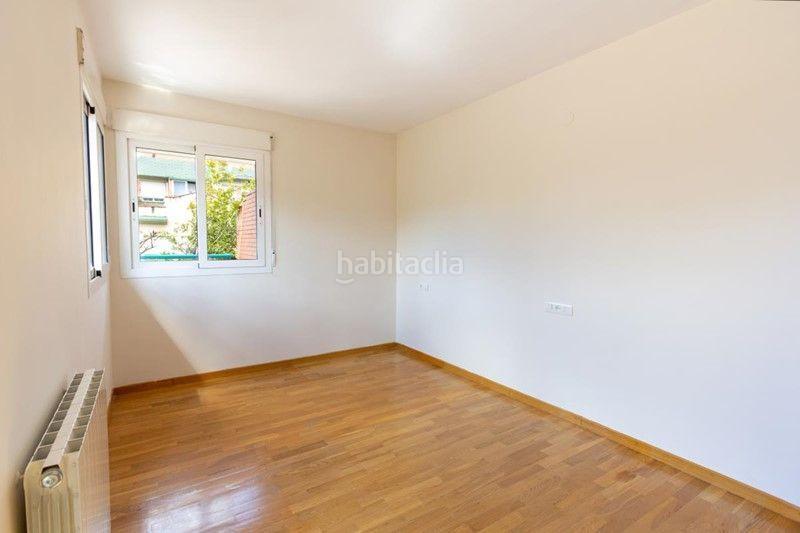 Foto 6fbfa5d6-5812-4487-8e3d-f721599c4e38. Flat in Crta. De la Sierra Granada