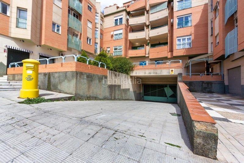 Foto a966cfe3-ddfc-4c1b-97d5-da052345157a. Flat in Crta. De la Sierra Granada