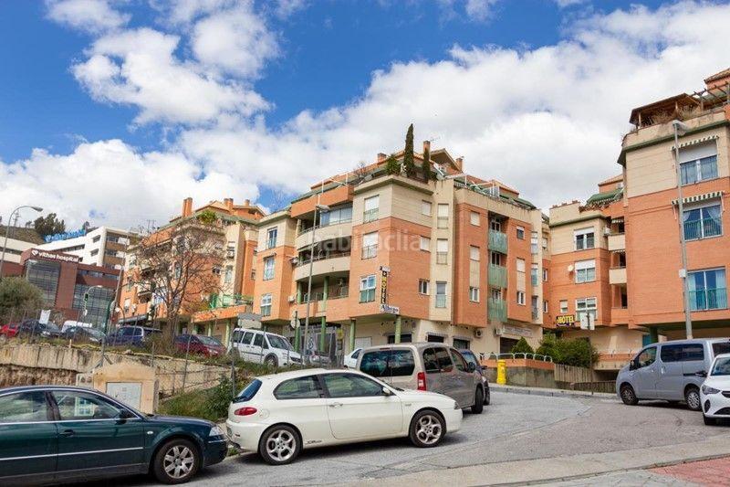 Foto da004a54-e7a1-4538-9401-e19632e370a4. Flat in Crta. De la Sierra Granada