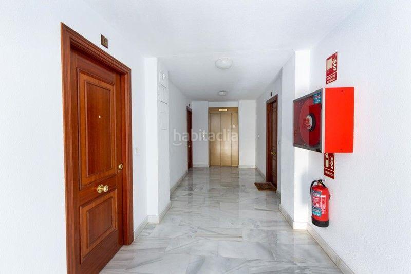 Foto c2190ad5-856c-4e03-8742-c19d1de8a6a1. Piso en Crta. De la Sierra Granada