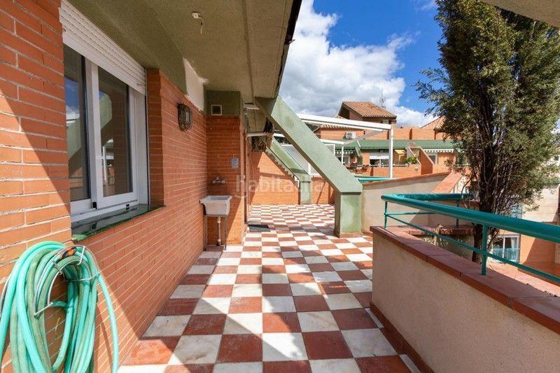 Foto d964a606-7fbd-4935-8ef4-a25a41ffbe75. Piso en Crta. De la Sierra Granada