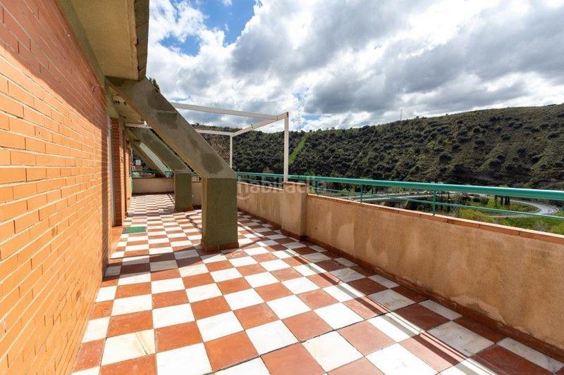 Foto efba34fd-49c6-4fbd-be0e-c7fcc745d896. Piso en Crta. De la Sierra Granada