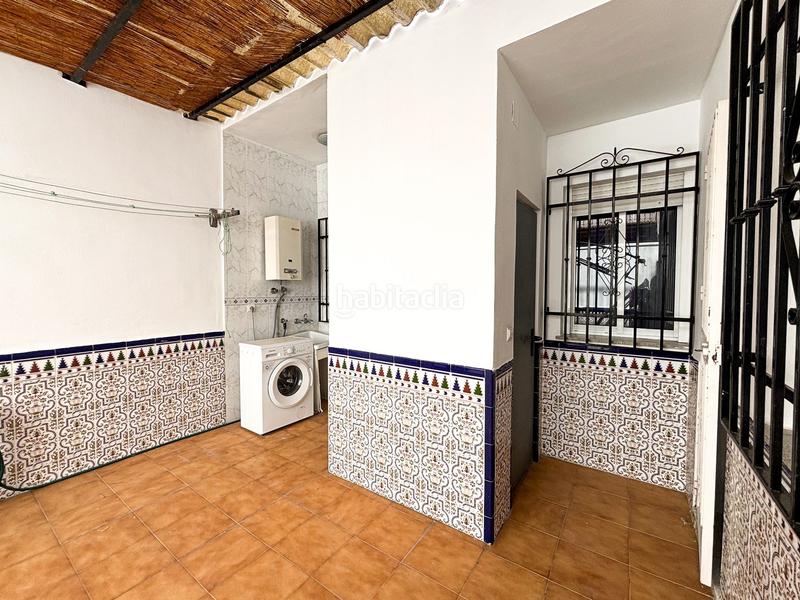 Foto f78d44c1-f3bc-4de0-8086-5265451a2428. Appartamento in Atarfe