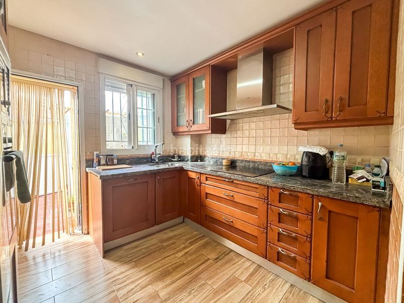 Foto d439b1a6-0a9d-4900-9d6b-7603ad625bfc. Casa en Cerrillo de Maracena - Periodistas Granada